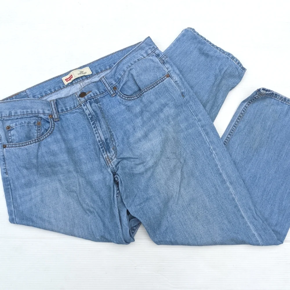 LEVI'S 505 straight light wash blue denim jeans boys 18 husky